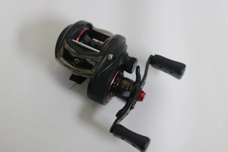Abu Garcia Revo SX RVO3 SX-HS-L 7.1:1 LH - Used Casting Reel - Good Co