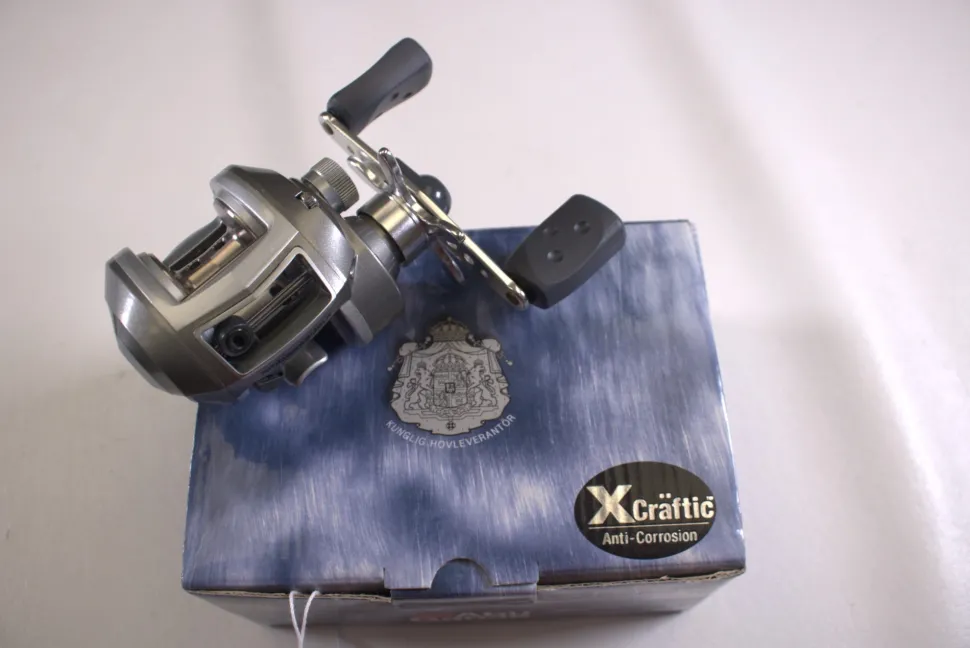 Abu Garica Revo S-L Gen 1 6.4:1 LH - Used Casting Reel - Excellent Con