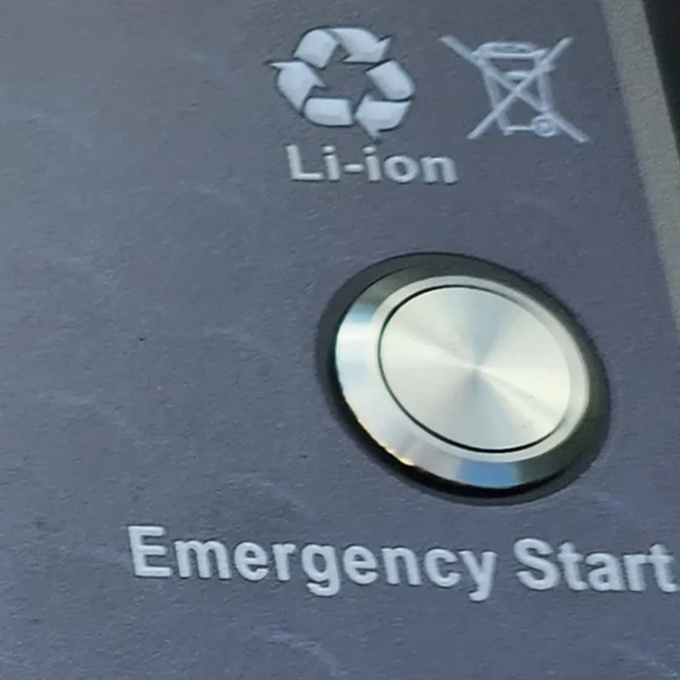 Powerhouse Lithium Cranking Battery 12V 105AH with Emergency Start