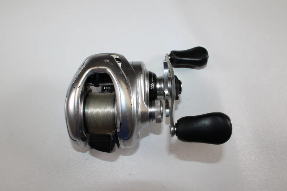 Shimano Metanium MGL 150 XG 8.5:1 Gear Ratio - Used Casting Reel - Goo
